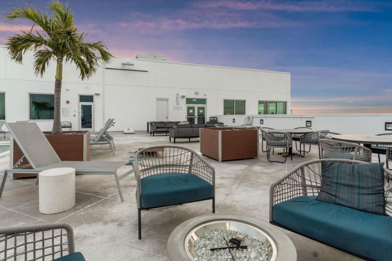 Modern 2 Bed Getaway Steps From Tropicana Field San Petersburgo Exterior foto