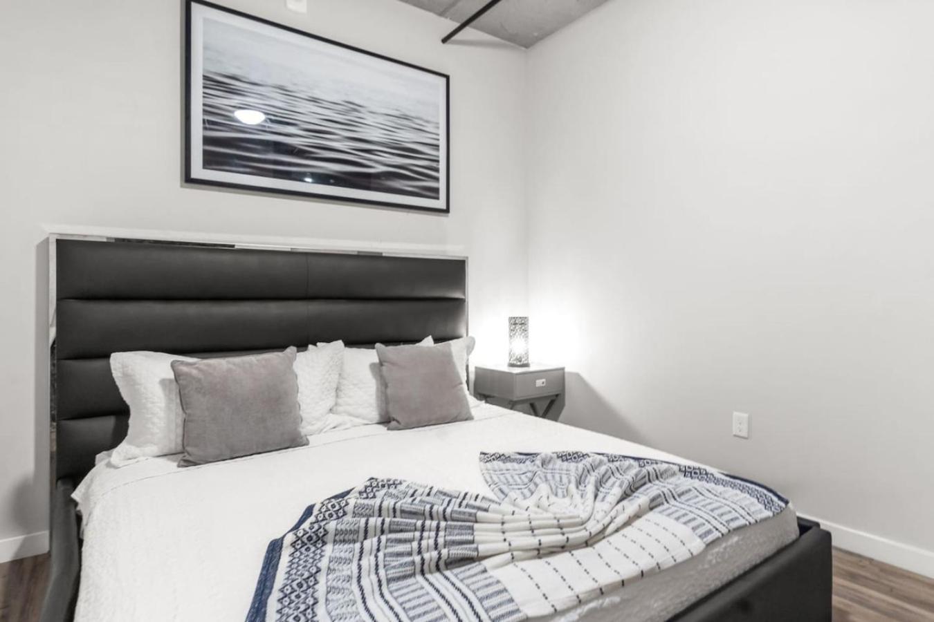 Modern 2 Bed Getaway Steps From Tropicana Field San Petersburgo Exterior foto