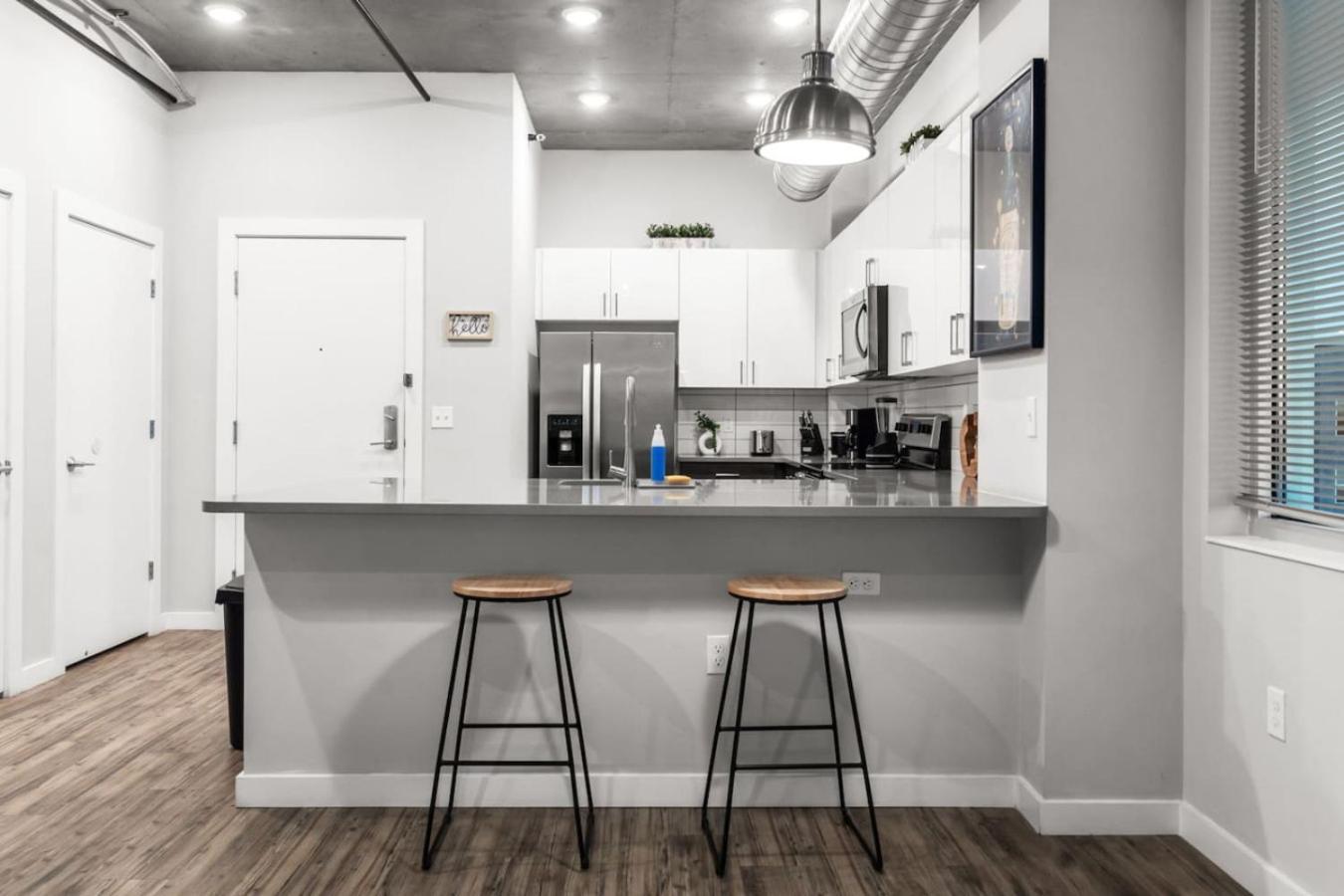 Modern 2 Bed Getaway Steps From Tropicana Field San Petersburgo Exterior foto
